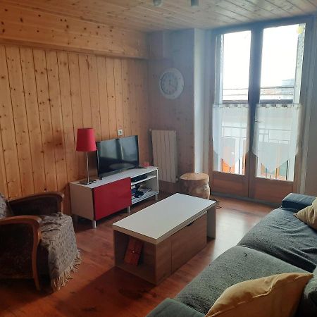 Le Cocon Apartment Bagneres-de-Luchon ภายนอก รูปภาพ